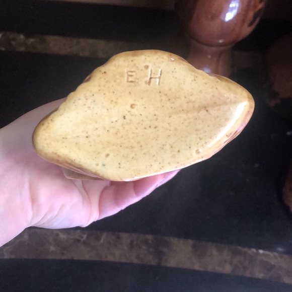 Vintage guitar vase/wall pocket - Picture 8 of 10